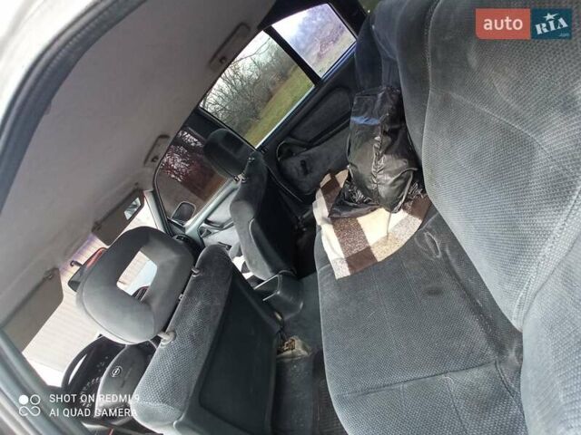 Білий Опель Омега, об'ємом двигуна 2 л та пробігом 370 тис. км за 1100 $, фото 8 на Automoto.ua