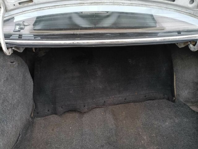 Белый Опель Омега, объемом двигателя 2.3 л и пробегом 400 тыс. км за 1350 $, фото 9 на Automoto.ua