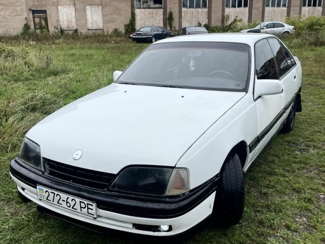 Белый Опель Омега, объемом двигателя 0 л и пробегом 300 тыс. км за 750 $, фото 1 на Automoto.ua