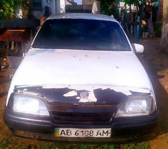 Білий Опель Омега, об'ємом двигуна 2 л та пробігом 0 тис. км за 700 $, фото 1 на Automoto.ua