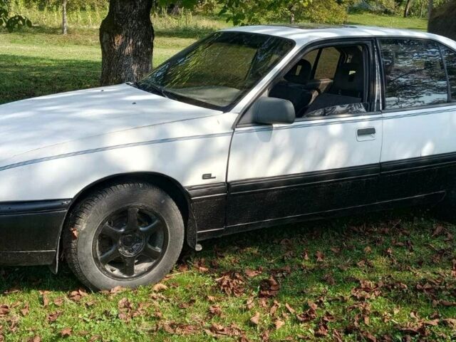 Белый Опель Омега, объемом двигателя 2 л и пробегом 130 тыс. км за 650 $, фото 1 на Automoto.ua