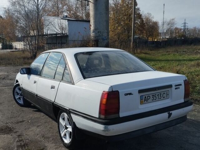 Опель Омега 1992 в Харькове на Automoto.ua Белый Опель Омега, объемом двигателя 2 л и пробегом 222 тыс. км за 950 $, фото 3 на Automoto.ua