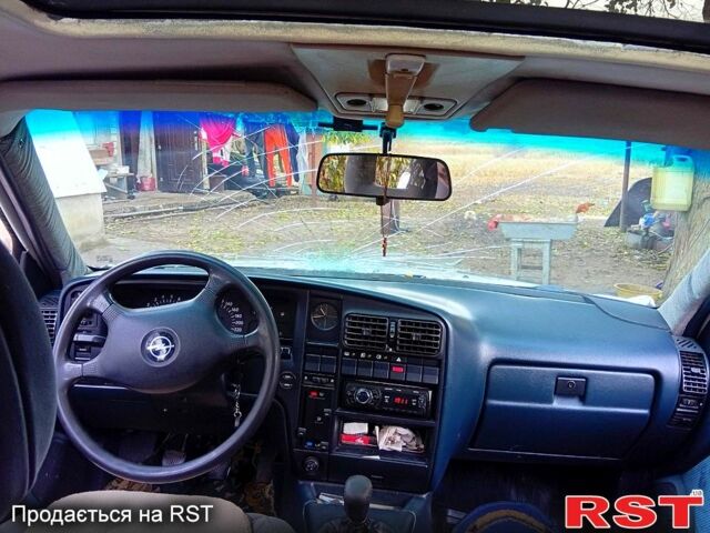Опель Омега 1992 в Очакове на Automoto.ua Белый Опель Омега, объемом двигателя 2 л и пробегом 350 тыс. км за 1600 $, фото 4 на Automoto.ua