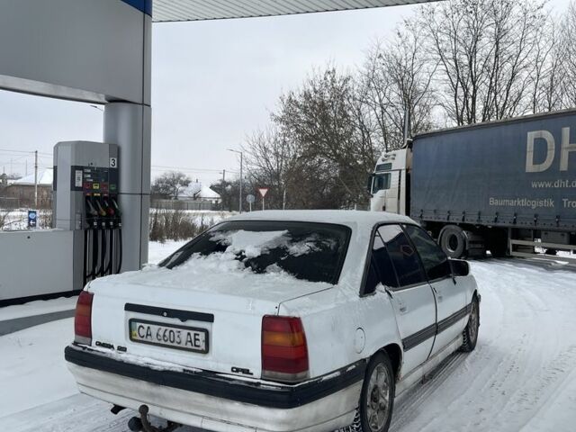 Білий Опель Омега, об'ємом двигуна 0 л та пробігом 777 тис. км за 652 $, фото 2 на Automoto.ua