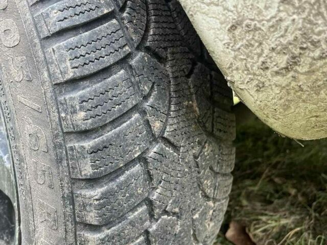Опель Омега 1995 в Владимир-Волынский на Automoto.ua Белый Опель Омега, объемом двигателя 2 л и пробегом 200 тыс. км за 1400 $, фото 4 на Automoto.ua