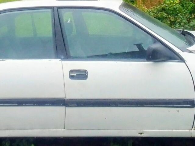 Белый Опель Омега, объемом двигателя 2 л и пробегом 345 тыс. км за 450 $, фото 3 на Automoto.ua