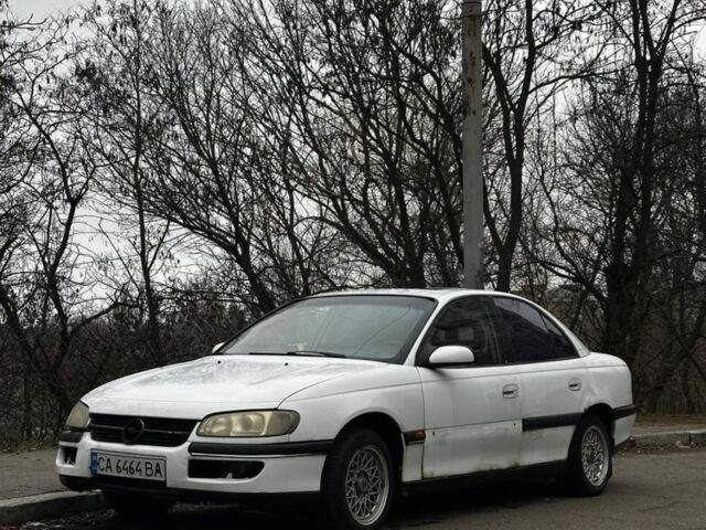 Білий Опель Омега, об'ємом двигуна 2 л та пробігом 3 тис. км за 1389 $, фото 5 на Automoto.ua