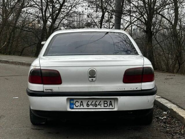 Білий Опель Омега, об'ємом двигуна 2 л та пробігом 3 тис. км за 1264 $, фото 4 на Automoto.ua