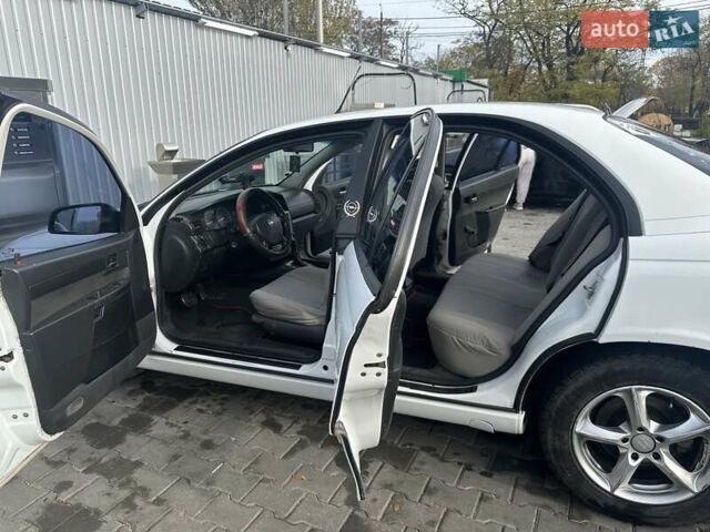 Опель Омега 2001 у Миколаєві на Automoto.ua Білий Опель Омега, об'ємом двигуна 2.5 л та пробігом 285 тис. км за 2700 $, фото 5 на Automoto.ua