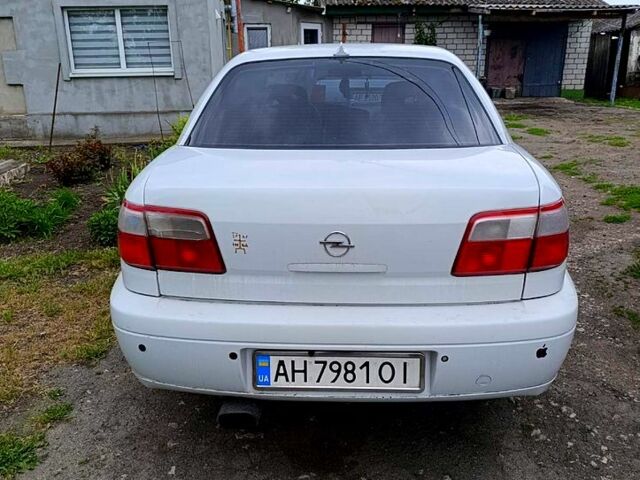Белый Опель Омега, объемом двигателя 2.5 л и пробегом 356 тыс. км за 1500 $, фото 1 на Automoto.ua