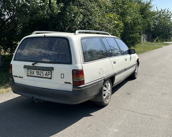 Білий Опель Омега, об'ємом двигуна 2.3 л та пробігом 380 тис. км за 2000 $, фото 9 на Automoto.ua