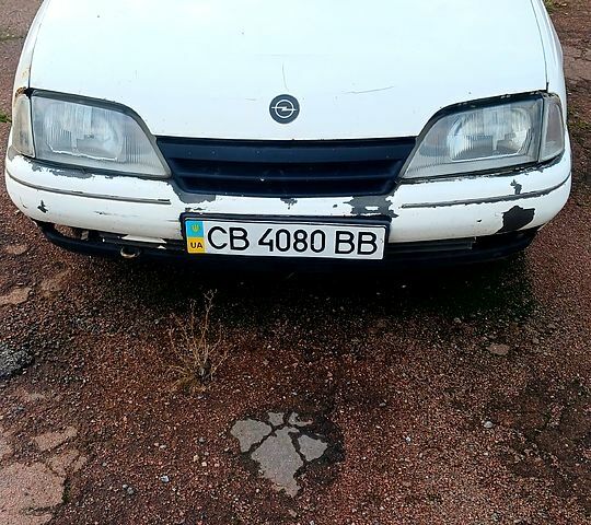 Білий Опель Омега, об'ємом двигуна 2 л та пробігом 0 тис. км за 500 $, фото 7 на Automoto.ua