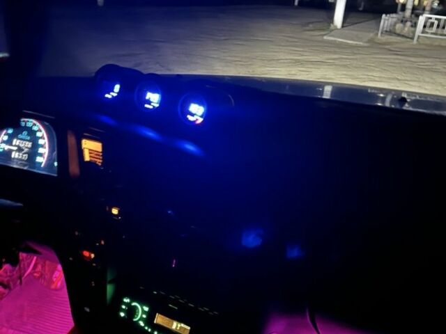 Белый Опель Омега, объемом двигателя 2 л и пробегом 300 тыс. км за 1628 $, фото 2 на Automoto.ua