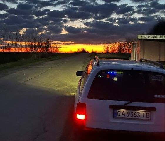 Белый Опель Омега, объемом двигателя 2 л и пробегом 300 тыс. км за 1628 $, фото 5 на Automoto.ua