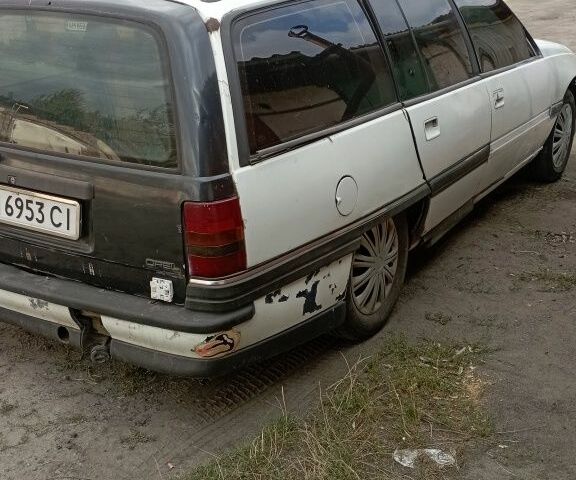 Білий Опель Омега, об'ємом двигуна 2 л та пробігом 350 тис. км за 584 $, фото 3 на Automoto.ua