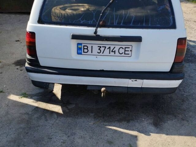 Білий Опель Омега, об'ємом двигуна 2 л та пробігом 99 тис. км за 500 $, фото 5 на Automoto.ua