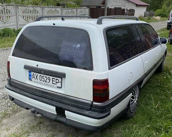 Белый Опель Омега, объемом двигателя 2 л и пробегом 206 тыс. км за 1700 $, фото 8 на Automoto.ua