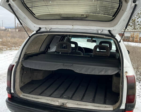 Білий Опель Омега, об'ємом двигуна 2.5 л та пробігом 435 тис. км за 2100 $, фото 9 на Automoto.ua