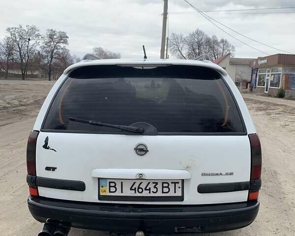 Білий Опель Омега, об'ємом двигуна 2.5 л та пробігом 400 тис. км за 2500 $, фото 1 на Automoto.ua