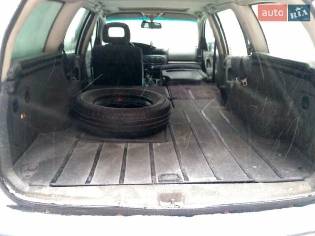 Білий Опель Омега, об'ємом двигуна 2 л та пробігом 387 тис. км за 2500 $, фото 18 на Automoto.ua