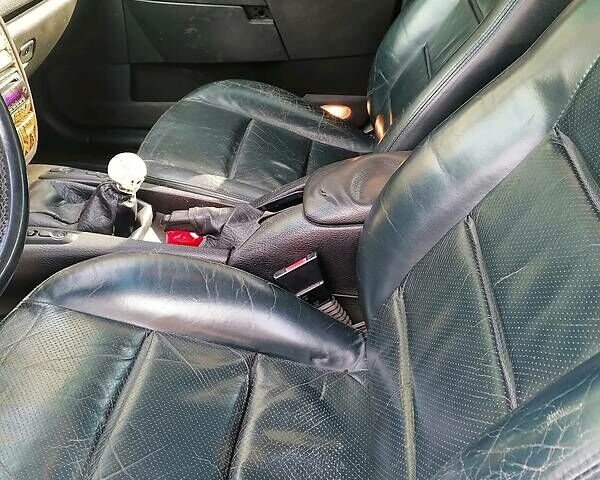 Белый Опель Омега, объемом двигателя 2 л и пробегом 203 тыс. км за 2500 $, фото 3 на Automoto.ua