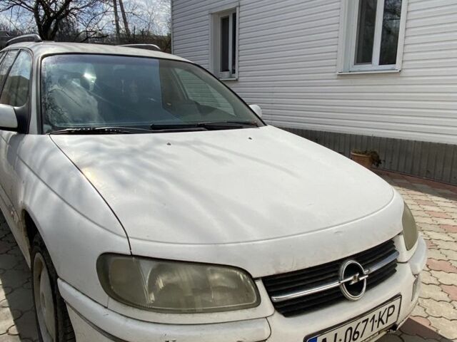 Белый Опель Омега, объемом двигателя 2 л и пробегом 450 тыс. км за 2200 $, фото 5 на Automoto.ua