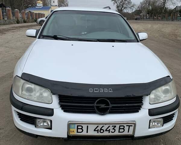 Білий Опель Омега, об'ємом двигуна 2.5 л та пробігом 400 тис. км за 2500 $, фото 2 на Automoto.ua