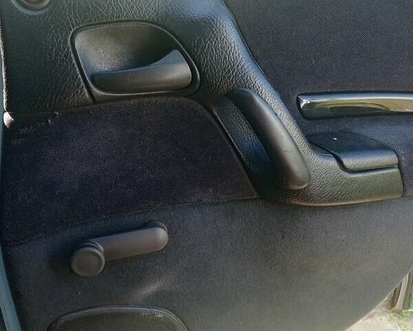 Белый Опель Омега, объемом двигателя 2.5 л и пробегом 368 тыс. км за 2000 $, фото 17 на Automoto.ua