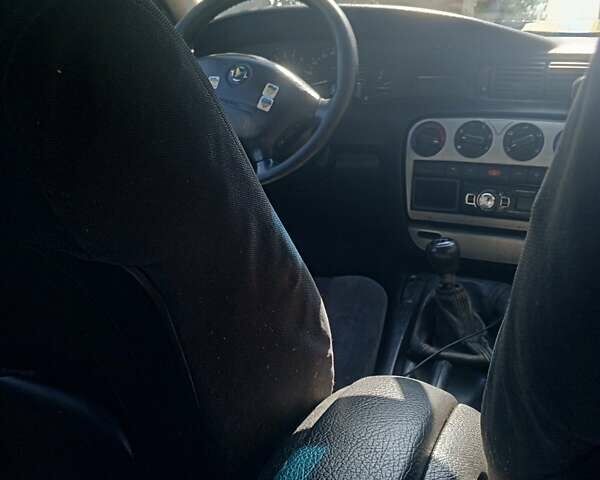 Белый Опель Омега, объемом двигателя 2.5 л и пробегом 368 тыс. км за 2000 $, фото 20 на Automoto.ua