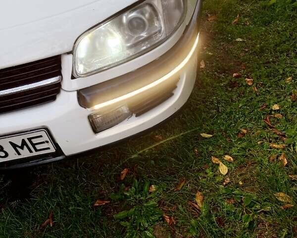 Белый Опель Омега, объемом двигателя 2.5 л и пробегом 368 тыс. км за 2000 $, фото 24 на Automoto.ua