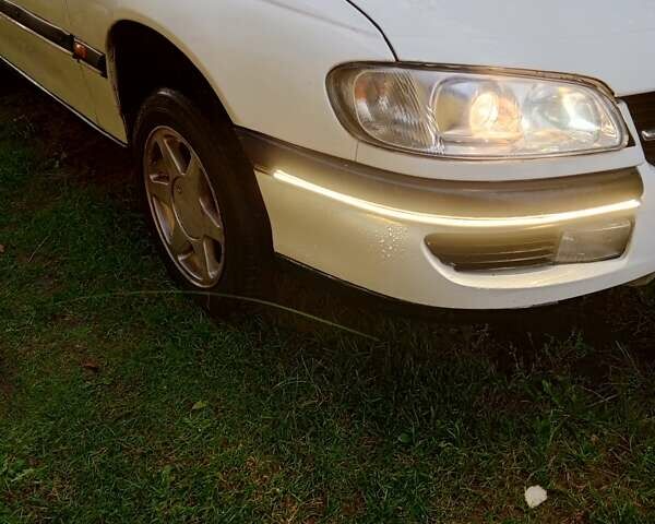 Белый Опель Омега, объемом двигателя 2.5 л и пробегом 368 тыс. км за 2000 $, фото 25 на Automoto.ua