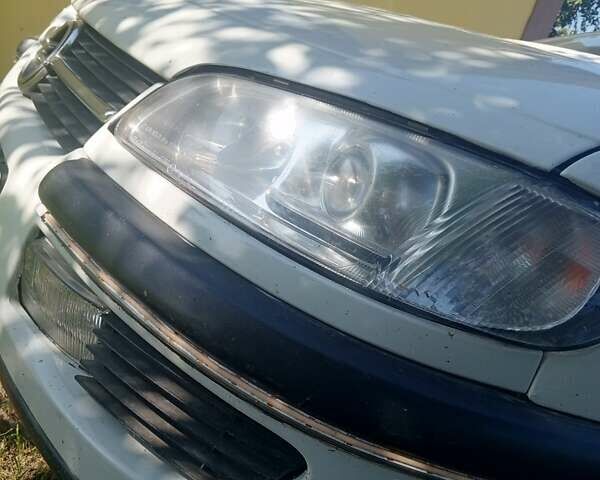 Белый Опель Омега, объемом двигателя 2.5 л и пробегом 368 тыс. км за 2000 $, фото 8 на Automoto.ua