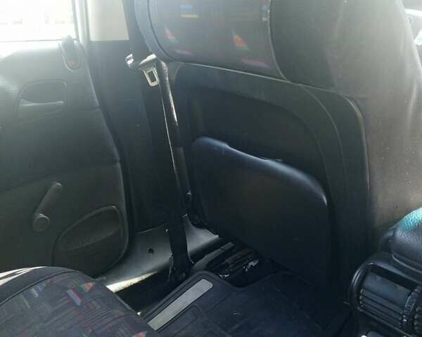 Белый Опель Омега, объемом двигателя 2.5 л и пробегом 368 тыс. км за 2000 $, фото 18 на Automoto.ua