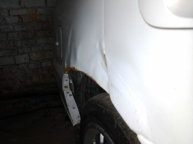 Білий Опель Омега, об'ємом двигуна 2.2 л та пробігом 250 тис. км за 1400 $, фото 7 на Automoto.ua