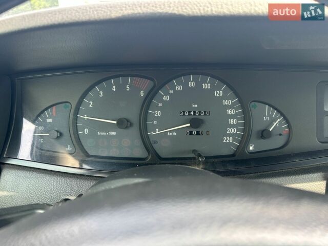 Белый Опель Омега, объемом двигателя 2.5 л и пробегом 385 тыс. км за 2999 $, фото 12 на Automoto.ua