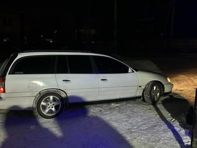 Белый Опель Омега, объемом двигателя 2.2 л и пробегом 270 тыс. км за 2200 $, фото 2 на Automoto.ua