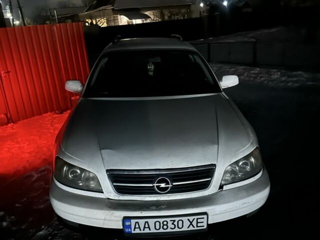Белый Опель Омега, объемом двигателя 2.2 л и пробегом 270 тыс. км за 2200 $, фото 1 на Automoto.ua
