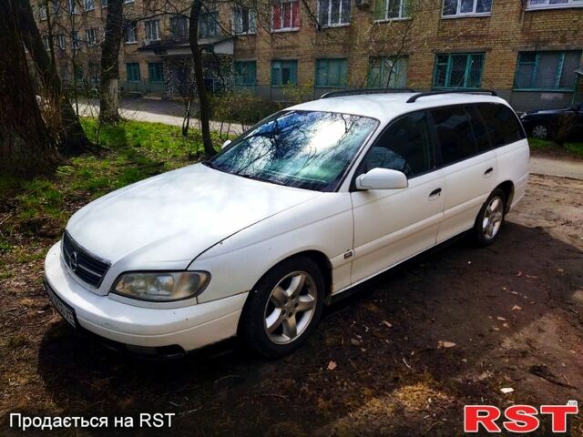 Белый Опель Омега, объемом двигателя 2.2 л и пробегом 278 тыс. км за 3500 $, фото 9 на Automoto.ua