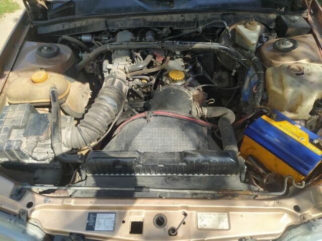 Бежевый Опель Омега, объемом двигателя 2 л и пробегом 84 тыс. км за 1550 $, фото 4 на Automoto.ua