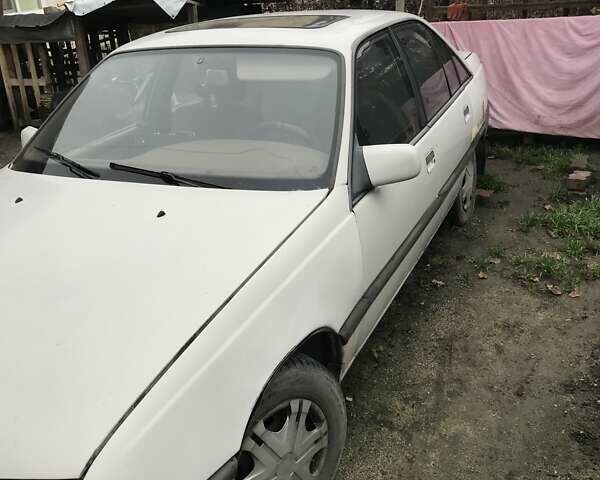 Бежевый Опель Омега, объемом двигателя 1.8 л и пробегом 500 тыс. км за 700 $, фото 3 на Automoto.ua