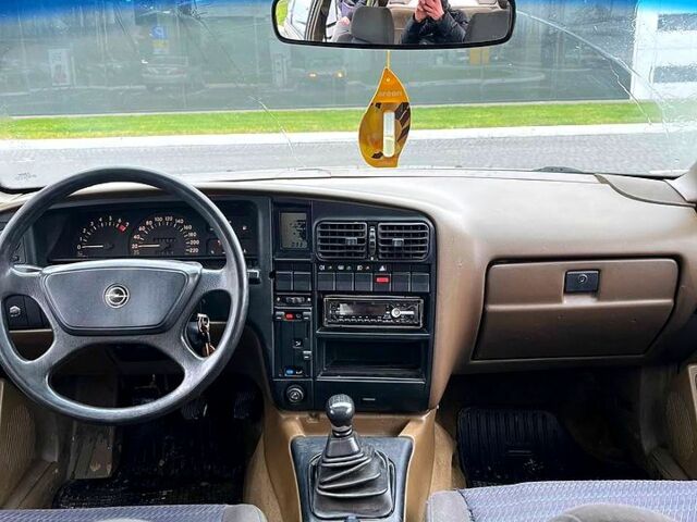 Опель Омега 1988 в Одессе на Automoto.ua Бежевый Опель Омега, объемом двигателя 2 л и пробегом 339 тыс. км за 600 $, фото 7 на Automoto.ua
