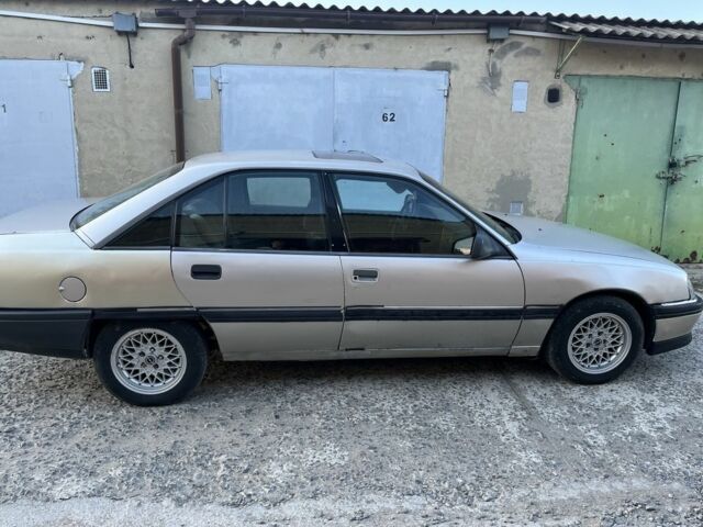 Опель Омега 1991 в Измаиле на Automoto.ua Бежевый Опель Омега, объемом двигателя 2.3 л и пробегом 396 тыс. км за 1500 $, фото 4 на Automoto.ua