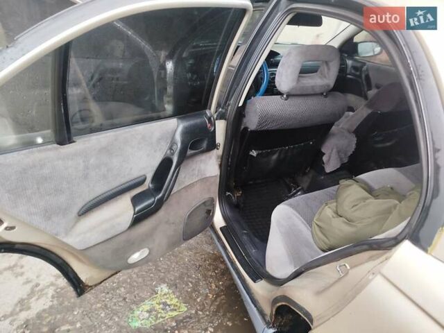 Бежевый Опель Омега, объемом двигателя 2 л и пробегом 350 тыс. км за 1600 $, фото 5 на Automoto.ua