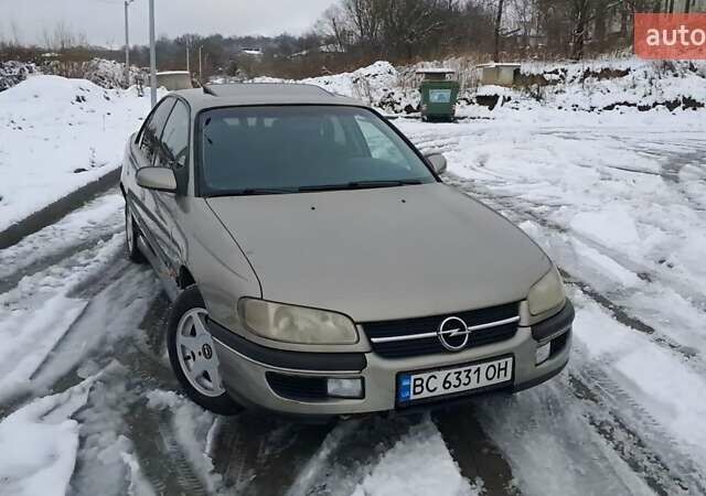 Бежевый Опель Омега, объемом двигателя 2 л и пробегом 215 тыс. км за 2700 $, фото 4 на Automoto.ua
