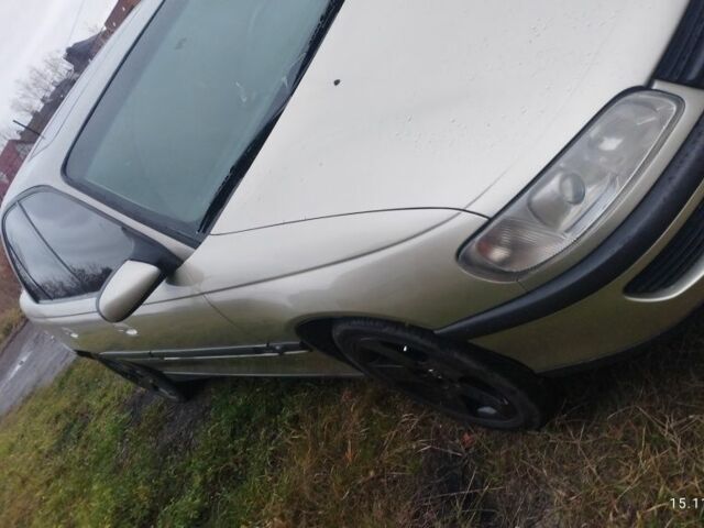 Бежевий Опель Омега, об'ємом двигуна 2 л та пробігом 362 тис. км за 2450 $, фото 22 на Automoto.ua