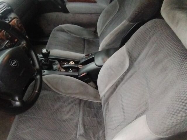 Бежевий Опель Омега, об'ємом двигуна 2 л та пробігом 362 тис. км за 2450 $, фото 2 на Automoto.ua