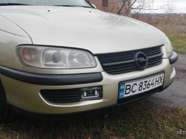 Бежевий Опель Омега, об'ємом двигуна 2 л та пробігом 362 тис. км за 2450 $, фото 11 на Automoto.ua