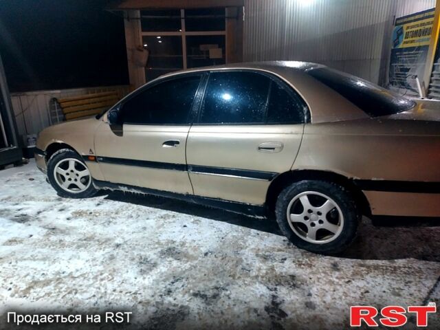 Бежевый Опель Омега, объемом двигателя 2 л и пробегом 0 тыс. км за 2200 $, фото 2 на Automoto.ua