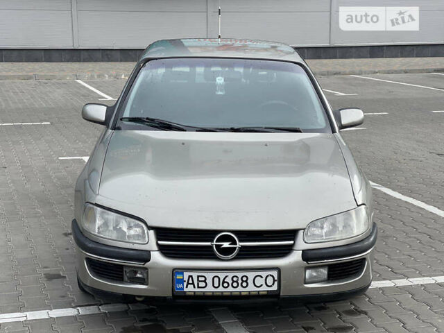 Бежевый Опель Омега, объемом двигателя 2.5 л и пробегом 238 тыс. км за 1300 $, фото 1 на Automoto.ua