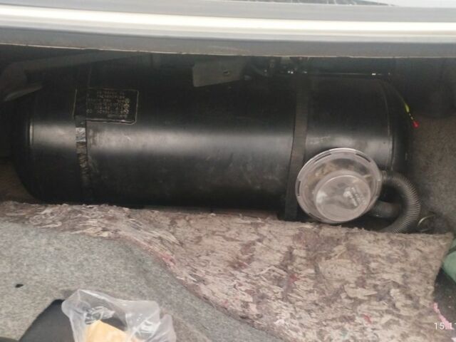 Бежевий Опель Омега, об'ємом двигуна 2 л та пробігом 362 тис. км за 2450 $, фото 3 на Automoto.ua